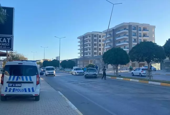 Antalya'da Trafik Kazası: 1 Yaralı