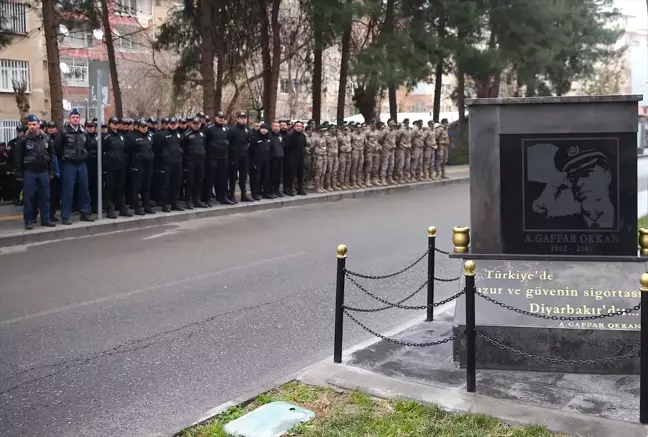 Diyarbakır'da şehit edilen Gaffar Okkan ve 5 polis memuru törenle anıldı