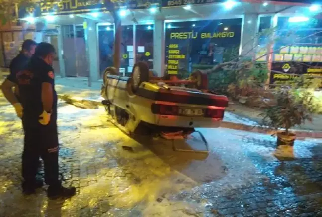 Direksiyonda rahatsızlanan epilepsi hastası kaza yaptı: 2'si çocuk 3 yaralı