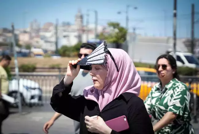 İstanbul'da Sıcak Hava Dalgası Devam Ediyor