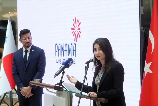 Panama'nın Bağımsızlığının 121. Yıl Dönümü Kutlandı