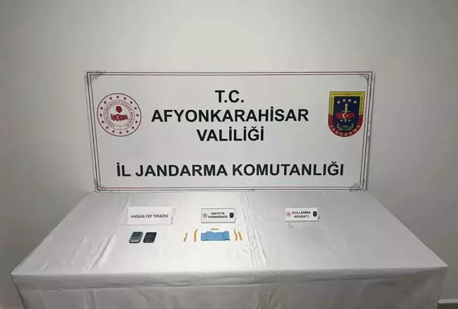 Afyonkarahisar'da Aranan Şahıs Uyuşturucu İle Yakalandı