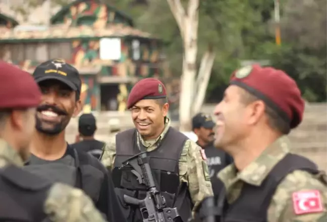Şehit Ömer Halisdemir'in Adı Caddeye Verildi