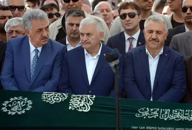 Başbakan Yıldırım Acılı Gününde Bakan Aslan'ı Yalnız Bırakmadı