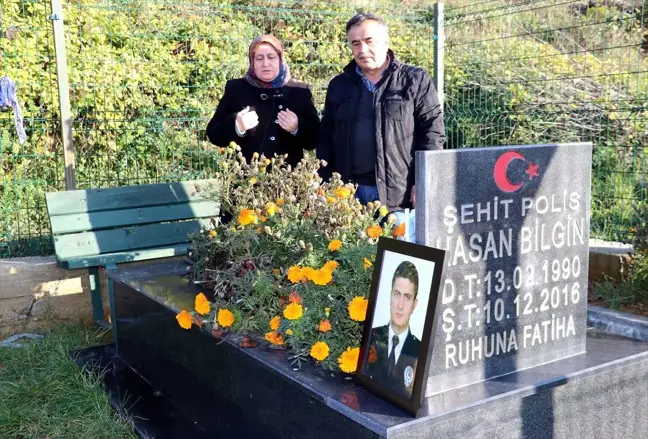 Terör saldırısında şehit düşen polis oğullarının hatıralarıyla yaşıyorlar