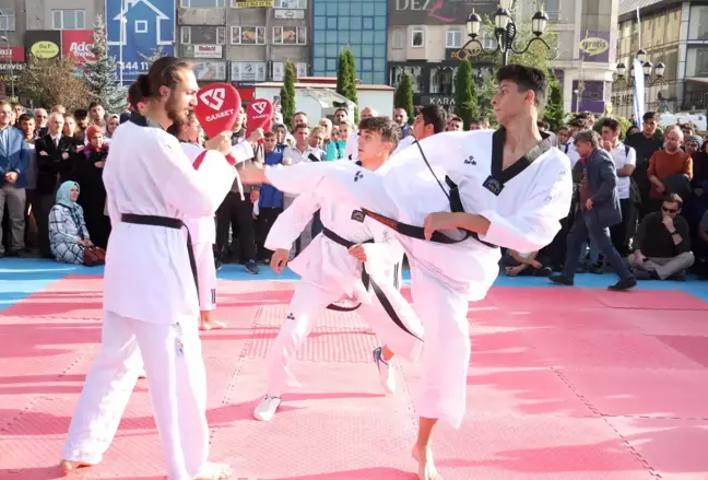 Erzurum haberleri! Erzurum Valisi Memiş, imkanı olmayanlara kayak malzemesi desteği verileceğini bildirdi