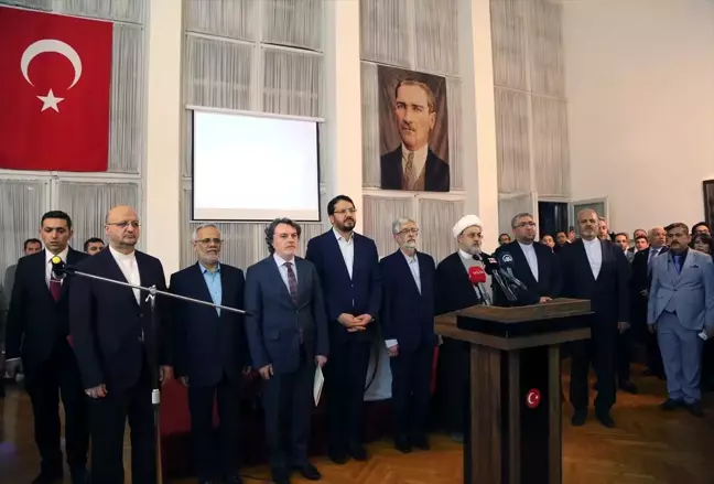 Türkiye Cumhuriyeti'nin 100. Yıl Dönümü Tahran'da Kutlandı