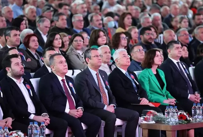 CHP Belediye Başkanlarına 3 Ayda Bir Karne Verecek