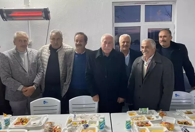 Güdül Belediye Başkanı Muzaffer Yalçın, Çağa Mahallesinde İftar Programına Katıldı