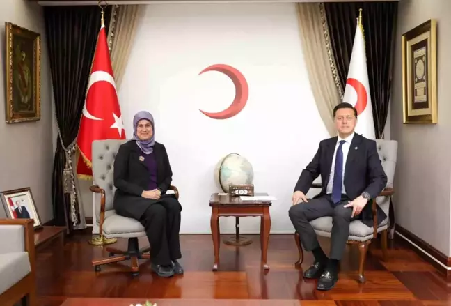 AK Parti Eskişehir Milletvekili Nebi Hatipoğlu, Türk Kızılay Genel Başkanı Prof. Dr. Fatma Meriç Yılmaz'ı ziyaret etti