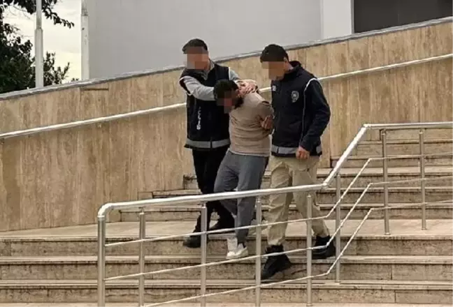 TEM Otoyolu'nda kaçak göçmen dolu araç polis aracına çarptı: 18 yaralı