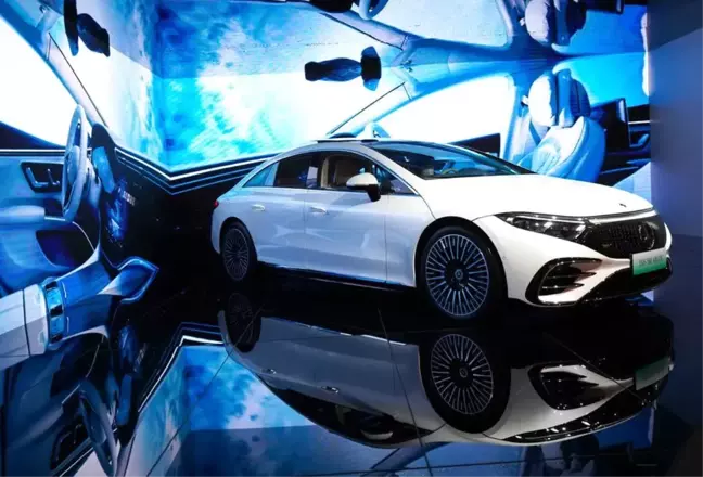 Mercedes-Benz, Çin'deki Ar-Ge Ekibini Büyütüyor