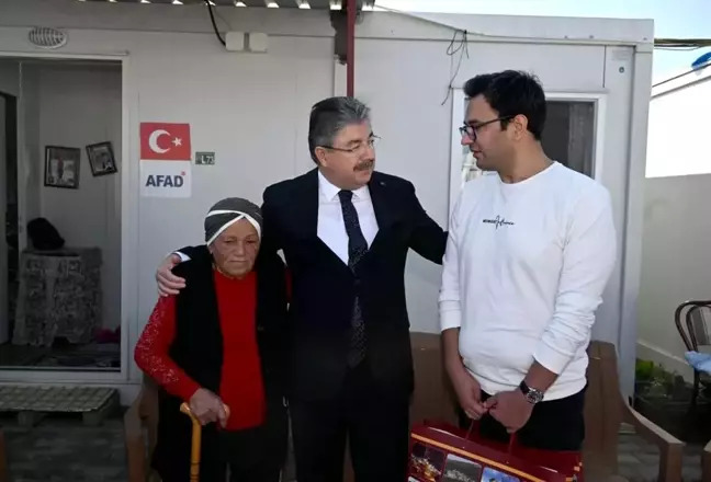 Vali Yılmaz'dan Gülderen Çetin'e Anlamlı Ziyaret