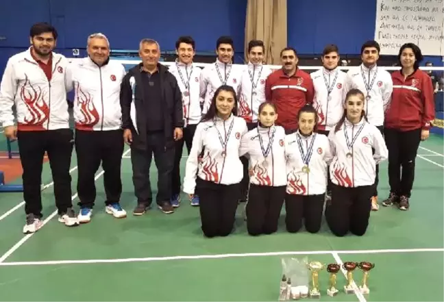 Badminton Milli Takımı Yunanistan'dan 4 Altın, 4 Gümüş ve 3 Bronz Madalya ile Döndü