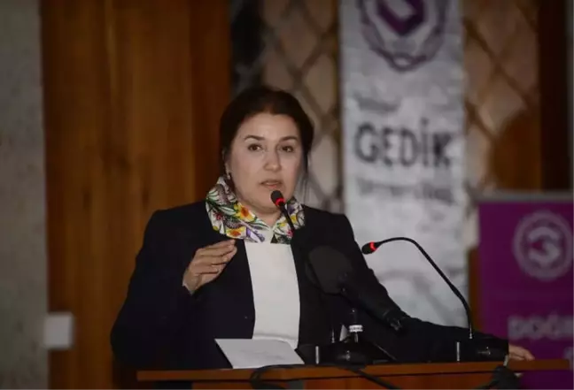 Saadet Öğretmen'in Ödül Sevinci