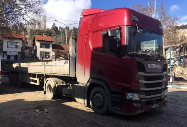 Tırın çarptığı yaşlı adam hayatını kaybetti