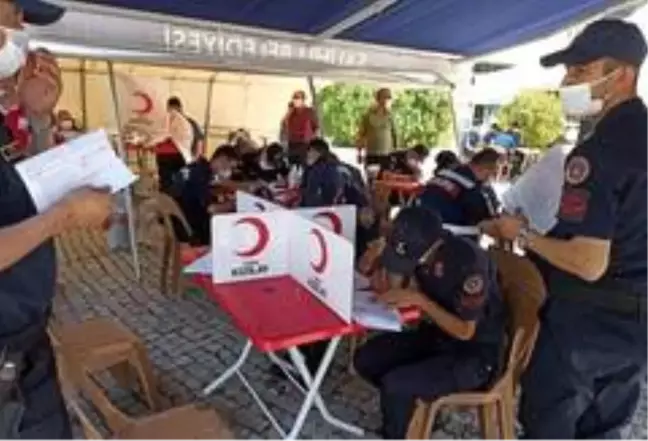 Azalan kan stoklarına Salihli'den tam destek