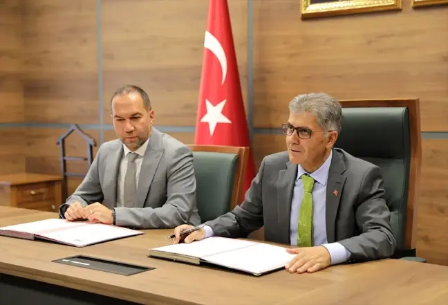 Niğde Valiliği ile Belediyesi arasında Yeşilburç Bisiklet Yolu Projesi için protokol imzalandı