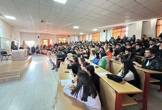 Atatürk Üniversitesinde Uyuşturucu Eğitimi Semineri Düzenlendi