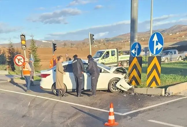 Bursa'da Trafik Kazası: 1 Ölü, 1 Yaralı