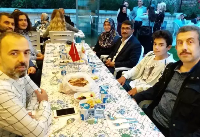 Başkan Çelik İstanbul'daki Manisalılarla Bir Araya Geldi