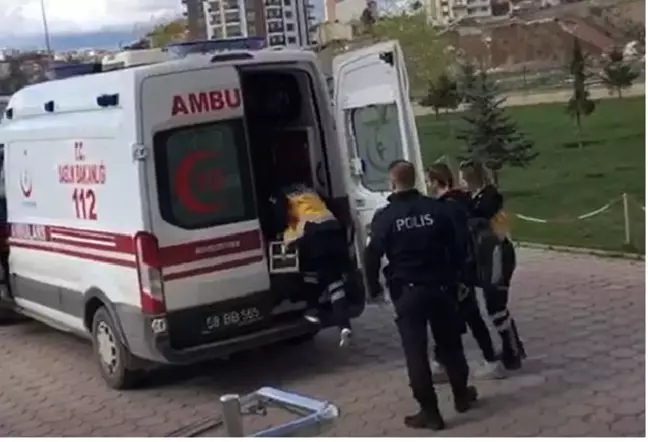 Hakkında Tutuklama Kararı Verilen Kadın, Fare Zehri İçtiğini İddia Etti