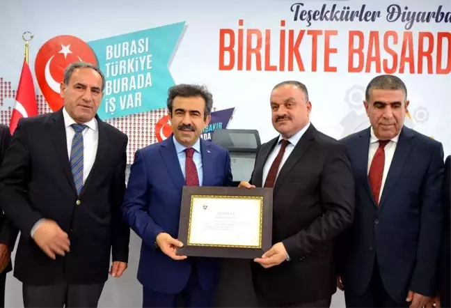 Vali Güzeloğlu'ndan Dicle Elektrik'e teşekkür belgesi