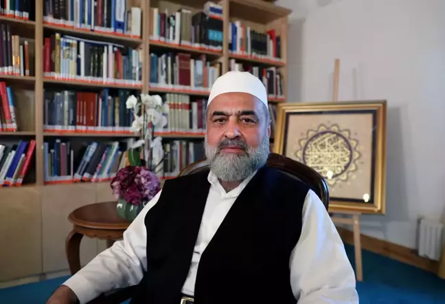 Hattın duayeni Hüseyin Kutlu,