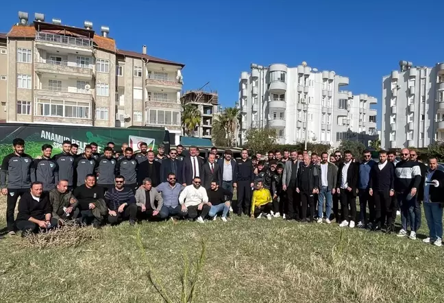 Anamur Kaymakamı Anamur Belediyespor ile Bir Araya Geldi