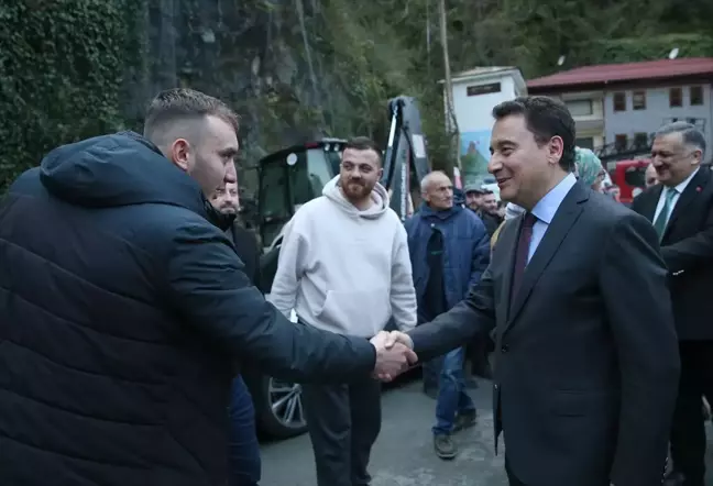 Ali Babacan Rize'yi ziyaret etti