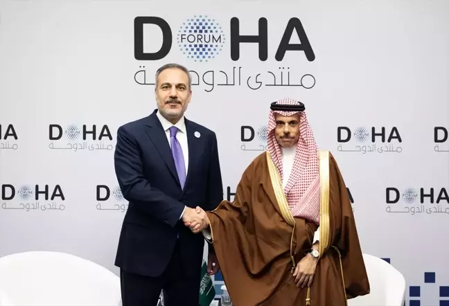 Hakan Fidan, Katar'da Suudi Arabistan Dışişleri Bakanı ile Görüştü