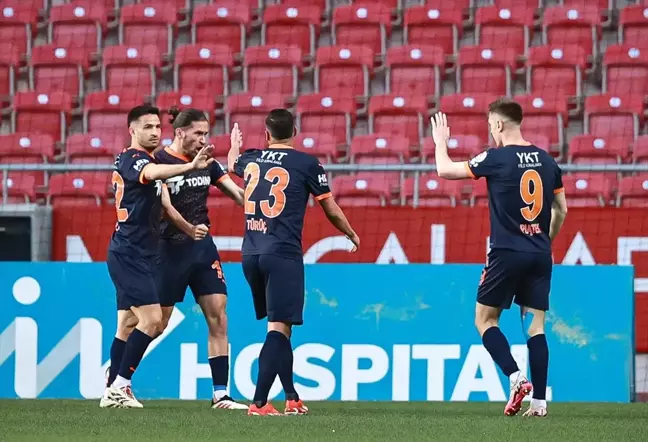 RAMS Başakşehir, Hatayspor'u 2-1 Geçti