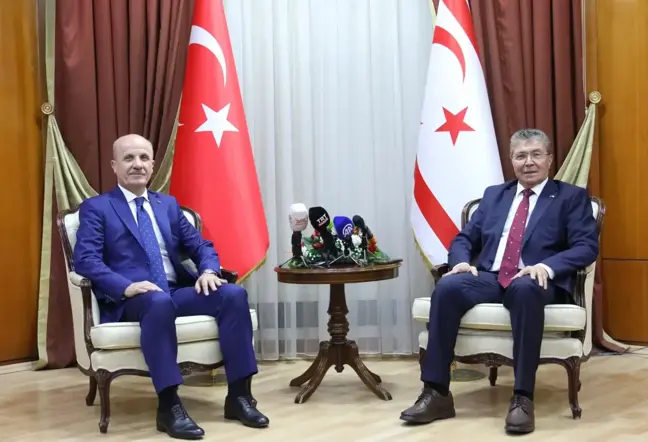 YÖK Başkanı Erol Özvar, KKTC Başbakanı Ünal Üstel ile Görüştü