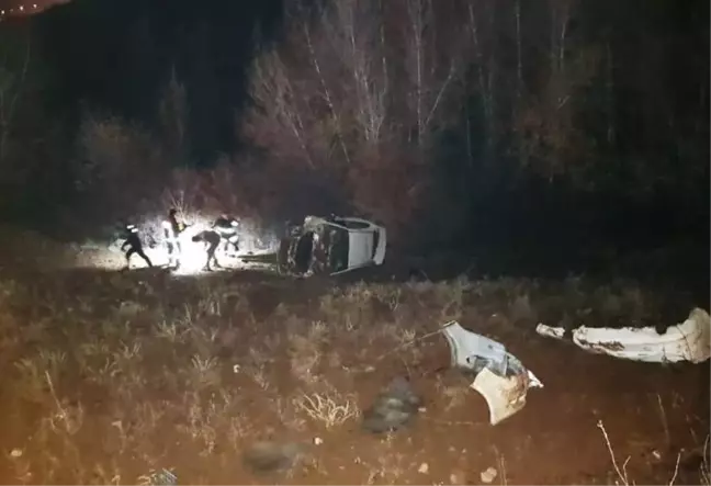 Otomobil Şarampole Yuvarlandı: 1 Ölü, 1 Yaralı