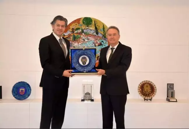 Doç. Dr. Şen, Emniyet Müdürü Alçalar'ı ziyaret etti