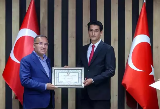 Bakan Bozdağ ve AK Parti Şanlıurfa milletvekilleri mazbatalarını aldı