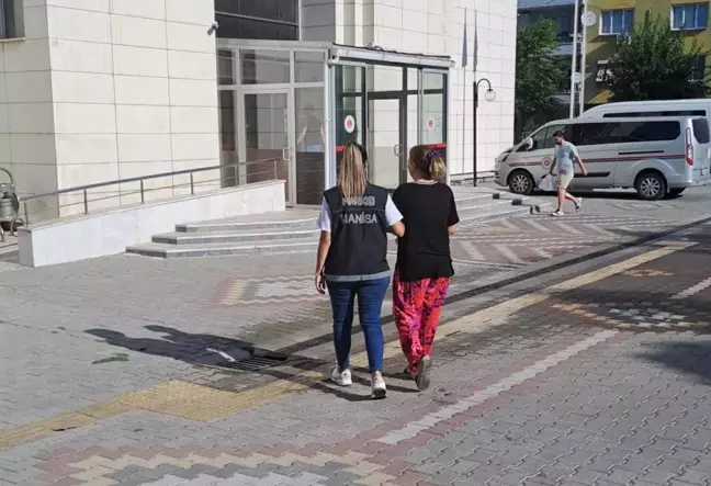Akhisar'da Uyuşturucu Operasyonu: 3 Şüpheliden 1'i Tutuklandı
