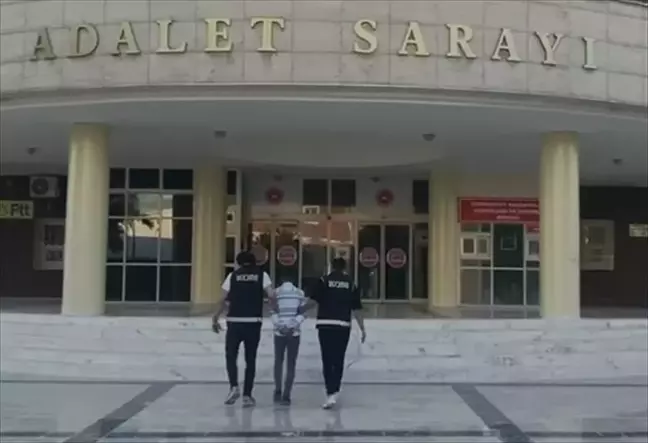 Kütahya'da Polis Olduklarını Söyleyerek Dolandırdığı İddia Edilen Şüpheli Tutuklandı