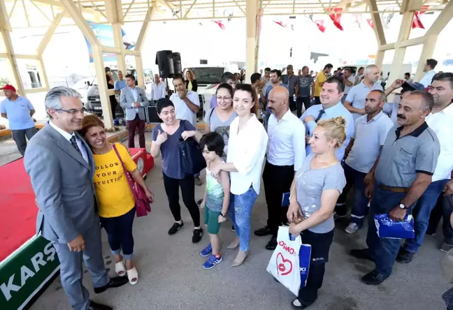 Karşıyaka'da Bayram Neşesi