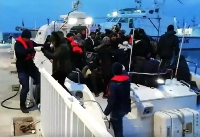 Dikili ve Çeşme'de 105 kaçak göçmen yakalandı