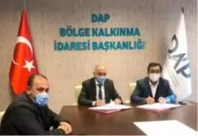 DAP'tan, Çayırlı'ya tarım makinaları desteği