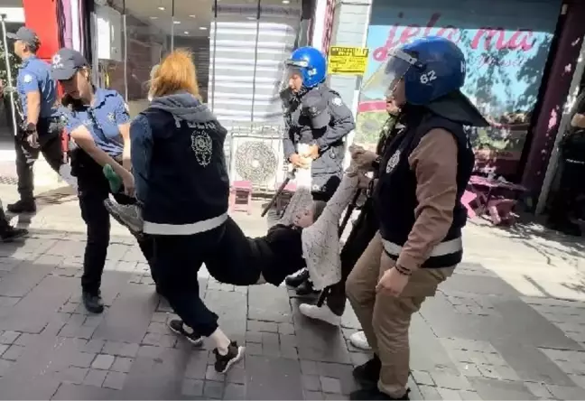 Tunceli'de izinsiz basın açıklaması yapmak isteyen gruba polis müdahale etti, 8 kişi gözaltına alındı