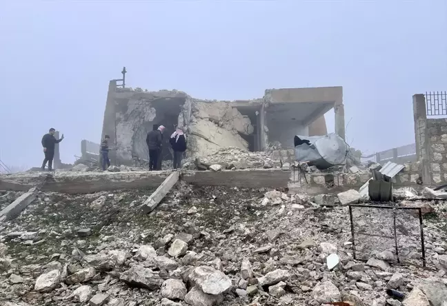 İran, Suriye ve Irak'a balistik füze saldırısı düzenledi