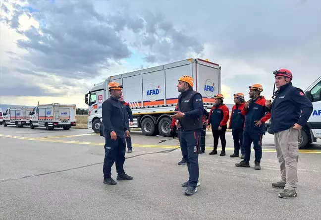 Vistara Hava Yolları'na ait uçak bomba ihbarı nedeniyle Erzurum Havalimanı'na zorunlu iniş yaptı