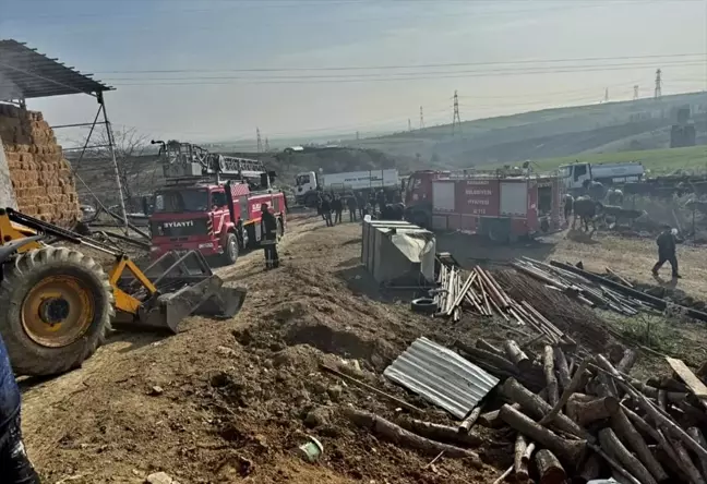 Çanakkale'de besi çiftliğinde çıkan yangında 2 kişi yaralandı