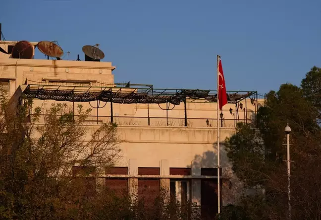 Türkiye'nin Şam Büyükelçiliği Faaliyetlerine Yeniden Başladı