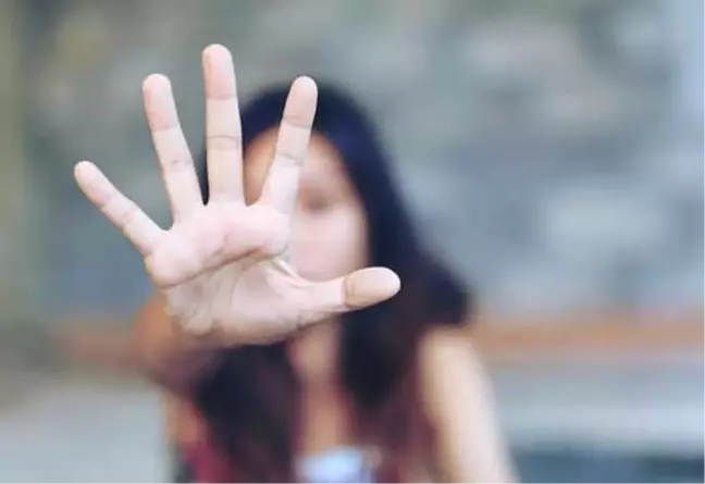 Ateş Böcekleri Kadına Yönelik Şiddete 'Dur' Diyor