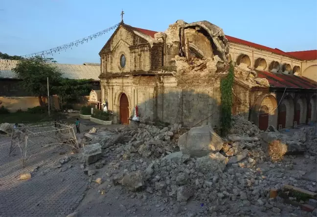 Filipinler'deki Depremde Ölenlerin Sayısı 11'e Çıktı
