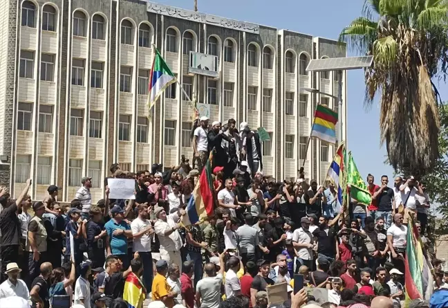 Suriye'nin 5 ilinde Şam yönetimine karşı protestolar düzenlendi