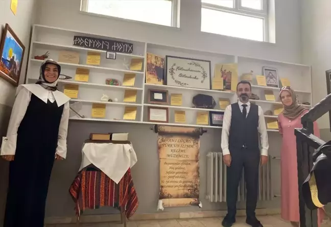 Sakarya'da Fatma Hanım Ortaokulu'nda Kelime Müzesi Açıldı